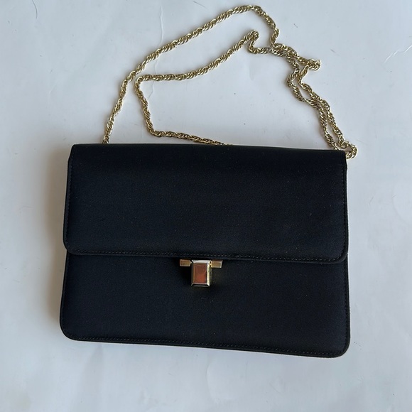 Vintage Tano of Madrid Black Clutch with Gold Chain Strap - Picture 2 of 14